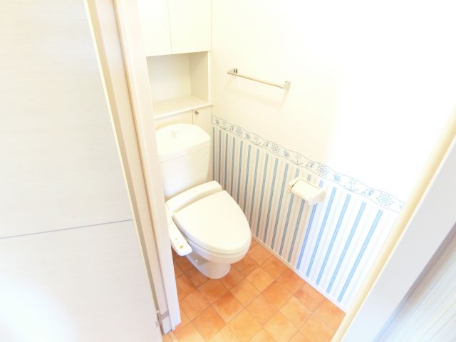 トイレ　同物件別部屋イメージ写真