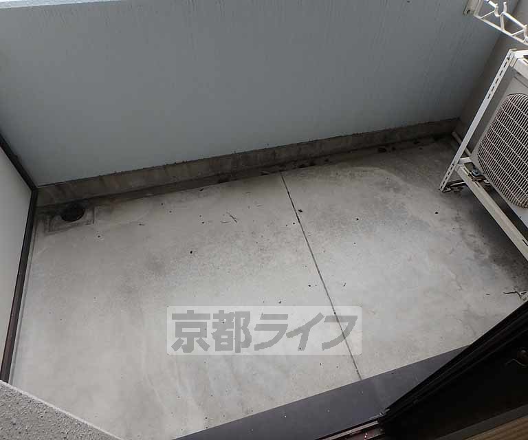 バルコニー　洗濯物はこちら