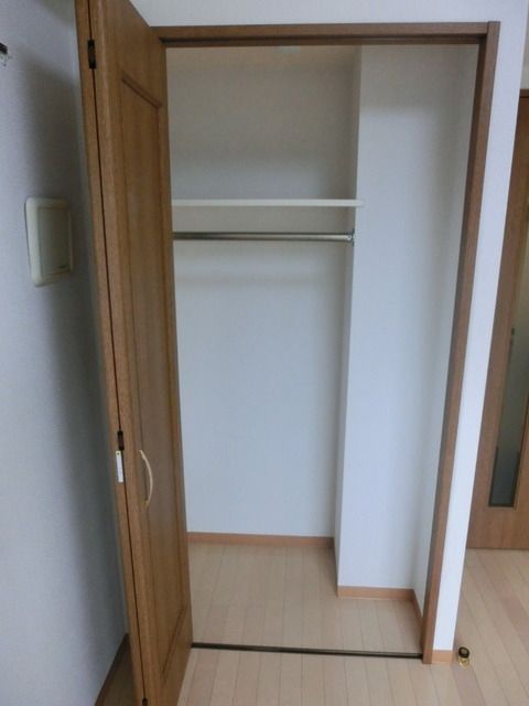ＪＲ山手線 池袋駅 徒歩7分 9階建 築23年の内装写真