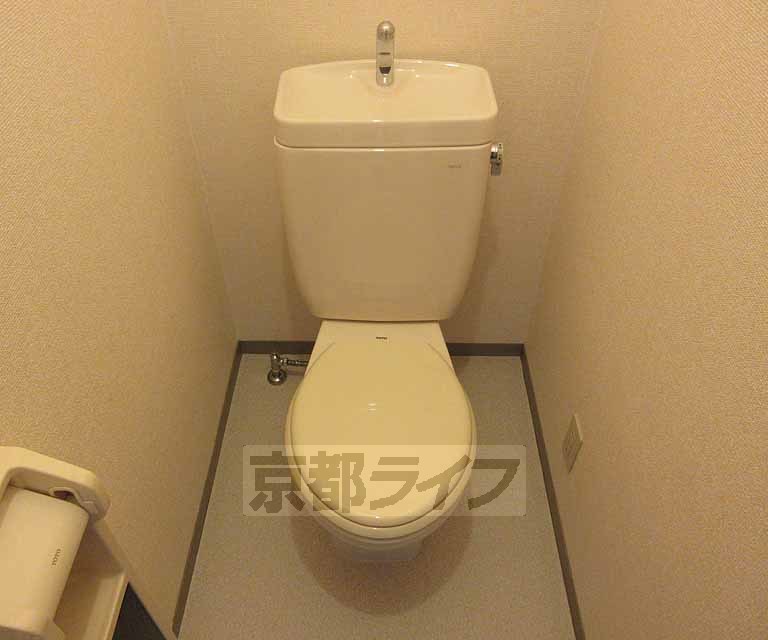 トイレ　清潔感のあるトイレです