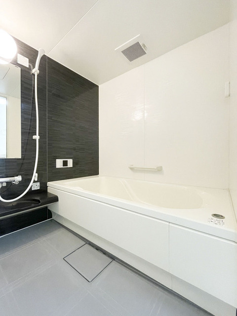 バス・シャワールーム　一坪風呂