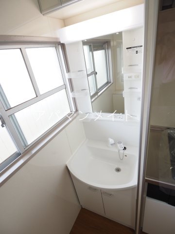 洗面設備　洗面所です