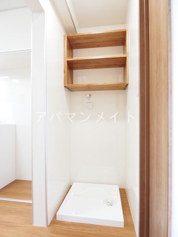 その他設備　室内洗濯機置場です