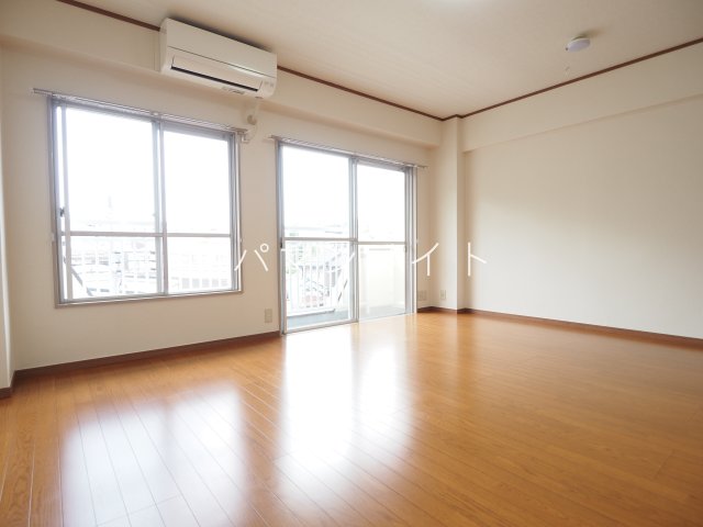 居室・リビング　使いやすいリビングです