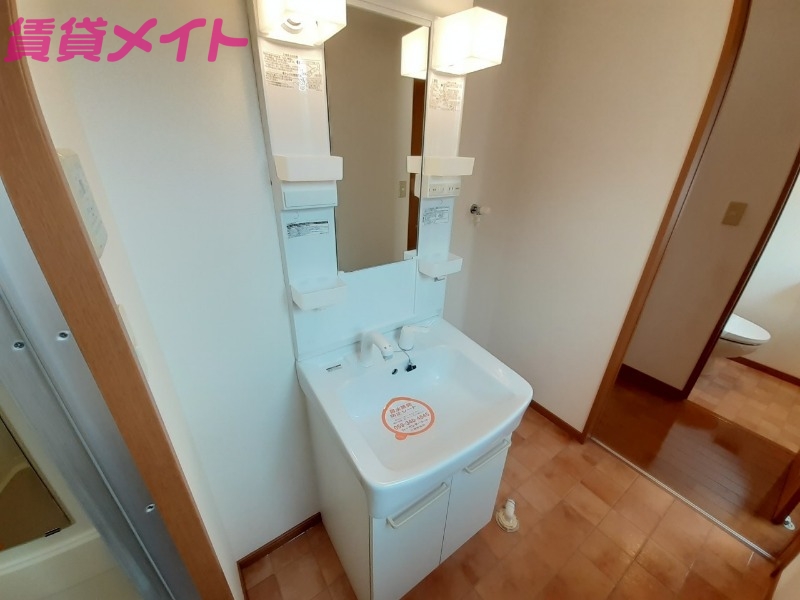 洗面設備　同物件別室写真