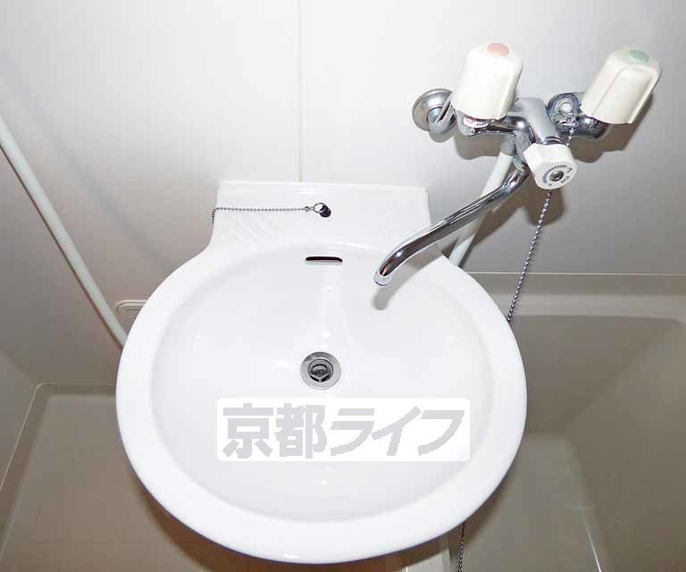 洗面設備　歯磨きはこちらで