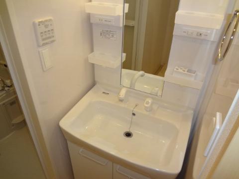 洗面設備　洗髪洗面化粧台