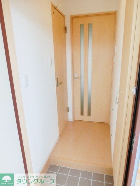 玄関　お問合せはタウンハウジングまで！※現地待合わせ相談可能