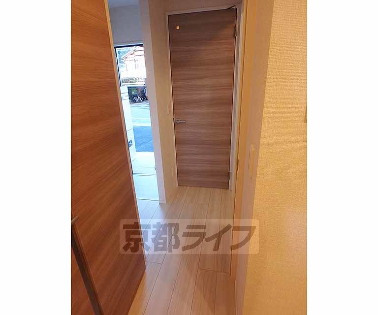 その他部屋・スペース　落着きのある廊下です。