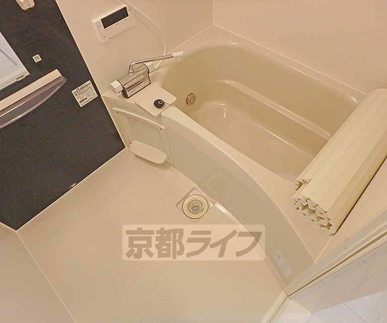 バス・シャワールーム　ワイドサイズのシステムキッチンです。