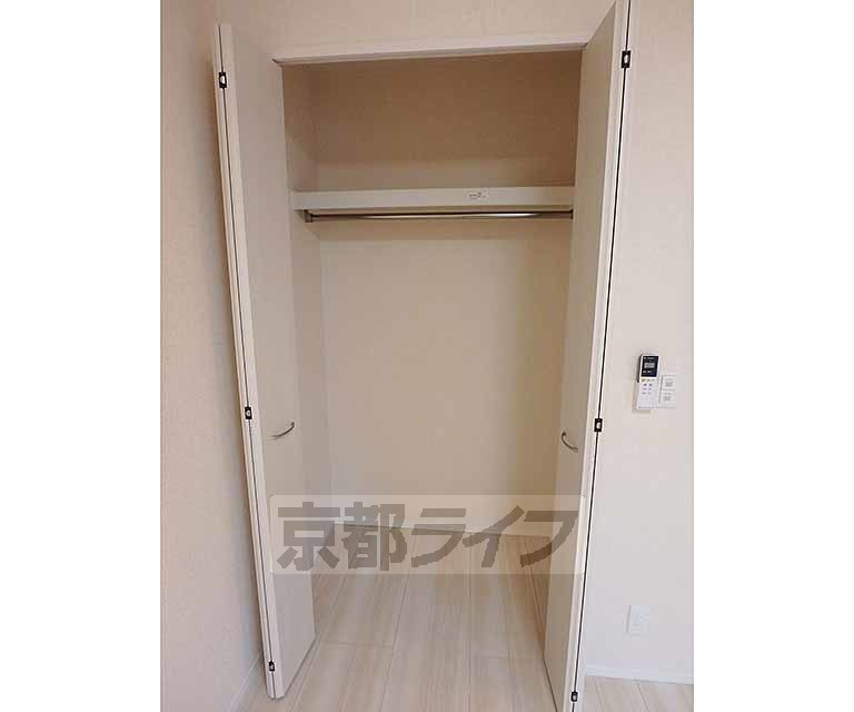 収納　天井高で大容量のクローゼットです。