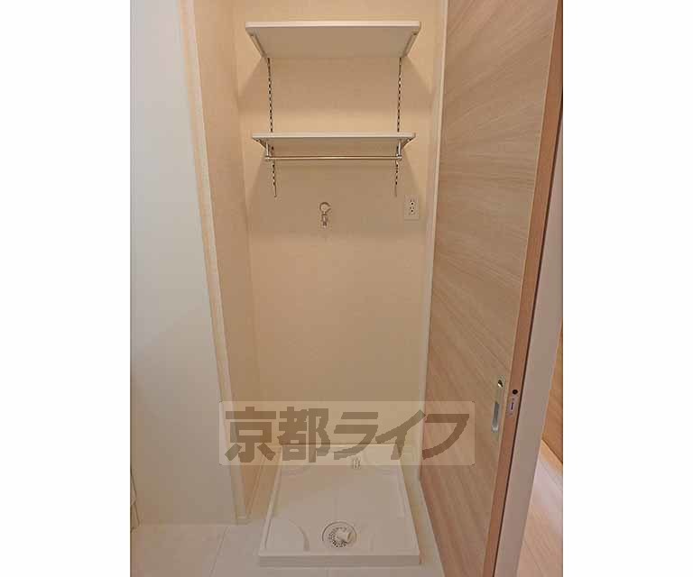 その他設備　洗濯機置き場は脱衣場にあります。