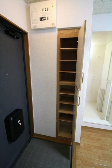 玄関　他号室のお写真です