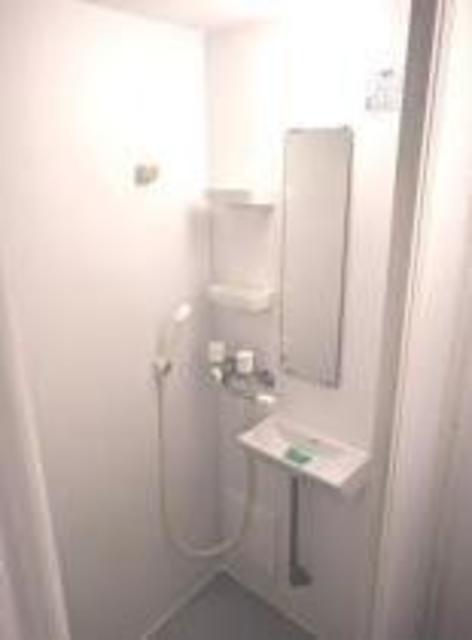 バス・シャワールーム　別号室のお写真です