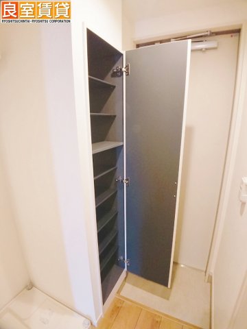 玄関　シューズボックスあり