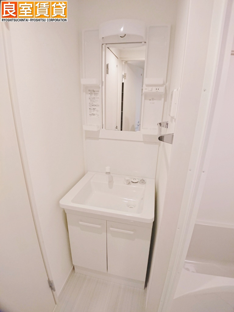 洗面設備　洗髪洗面化粧台