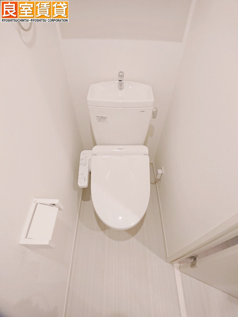 トイレ　温水洗浄便座