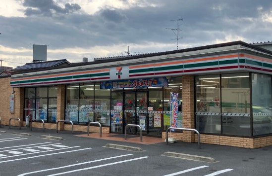 コンビニ　セブンイレブン 名古屋山王3丁目店（コンビニ）まで412m