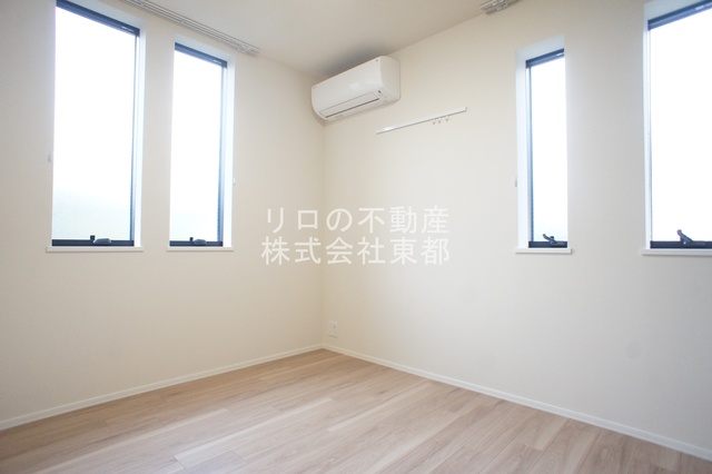 その他　２面採光なので、明るく風通しのよい過ごしやすいお部屋です♪