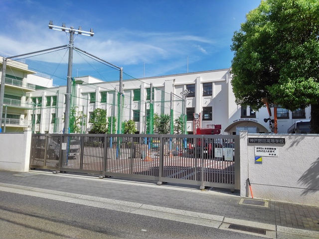 高校・高専　私立神戸野田高校（高校・高専）まで389m