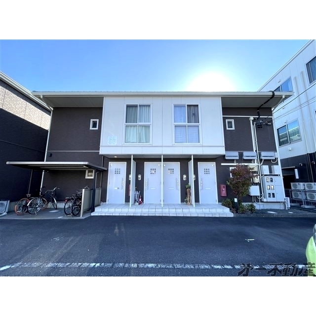 エントランス　建物外観