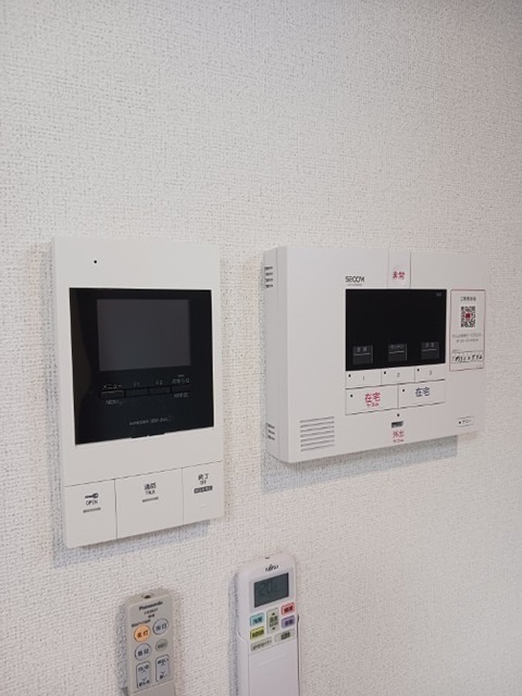 セキュリティ　来訪者の姿が確認できます。