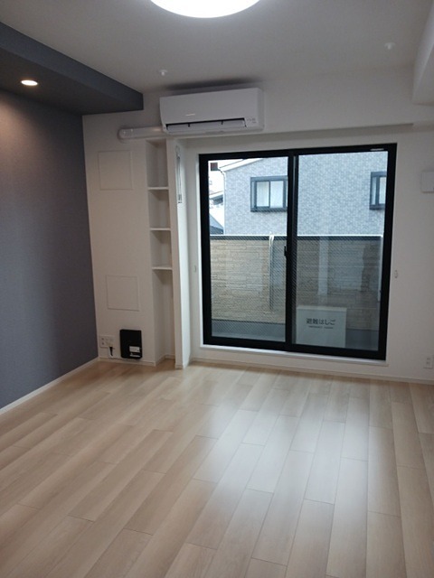居室・リビング　エアコン付きです