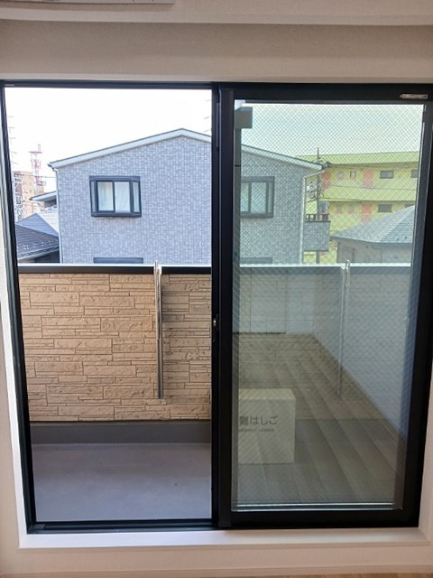 バルコニー　南向きです