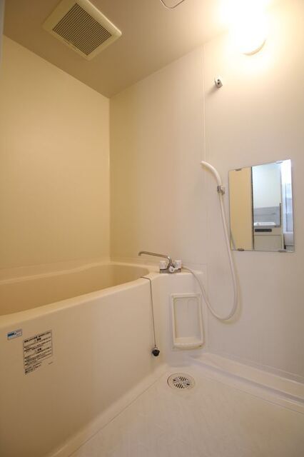 バス・シャワールーム　※別室の参考写真の為、現況優先です。