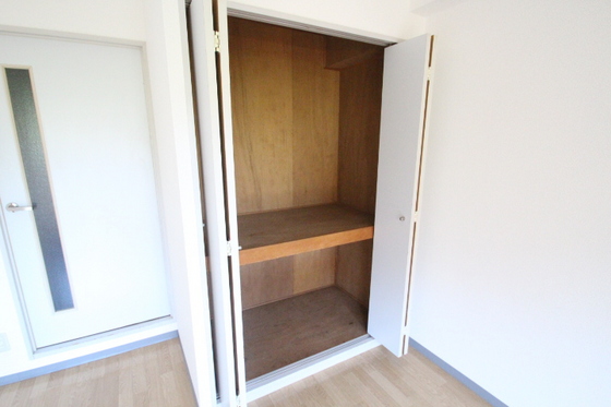 収納　※別号室の写真です