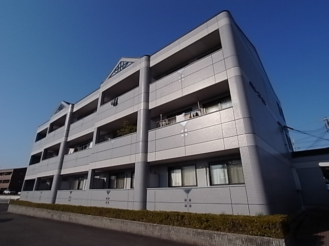 建物外観　タイル貼りの外観