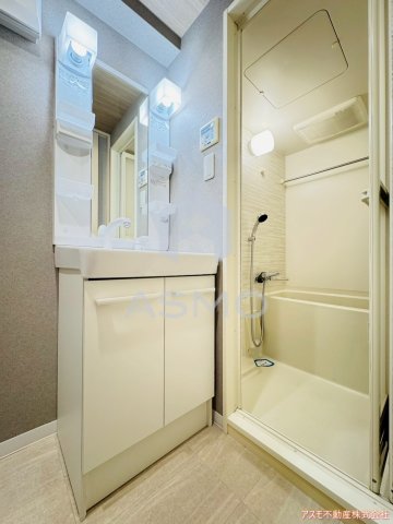 洗面設備　同マンション別部屋　参考写真