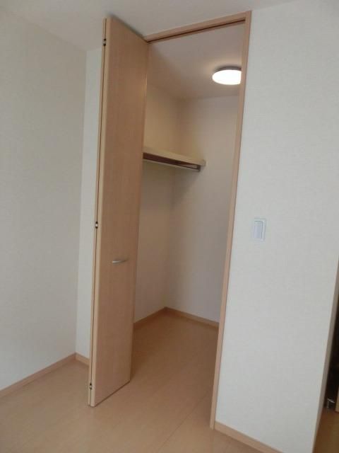 収納　ウォークインクローゼット