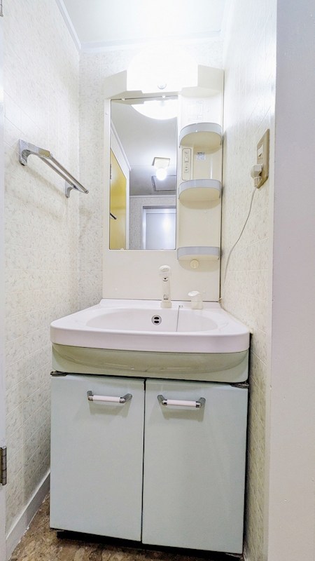 洗面設備　洗髪洗面化粧台