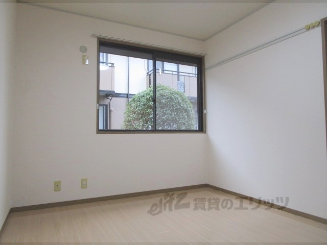 居室・リビング　洋室