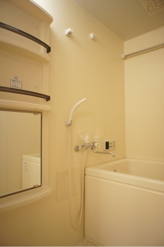 バス・シャワールーム　図面と現状に相違がある場合には現状を優先