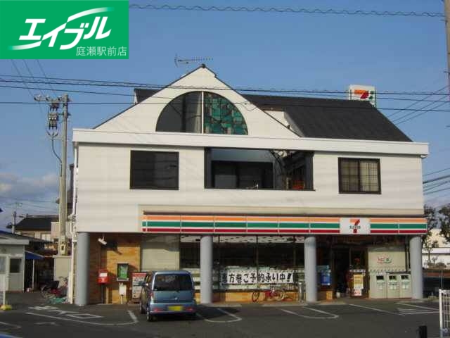 コンビニ　セブンイレブン倉敷安江店（コンビニ）まで196m