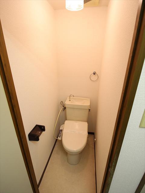 トイレ　松山市清水町　ロイヤルハイツ清水町　トイレ