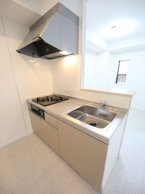 キッチン　システムキッチン（ガス2口コンログリル付）