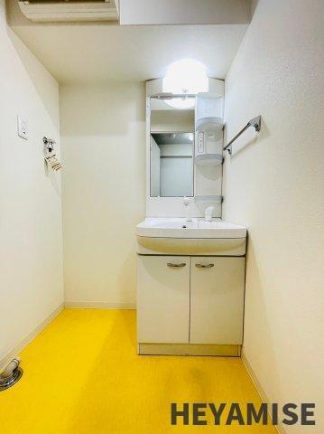洗面設備　※同間取りの別のお部屋の画像です※
