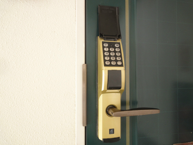 玄関　※他部屋参照