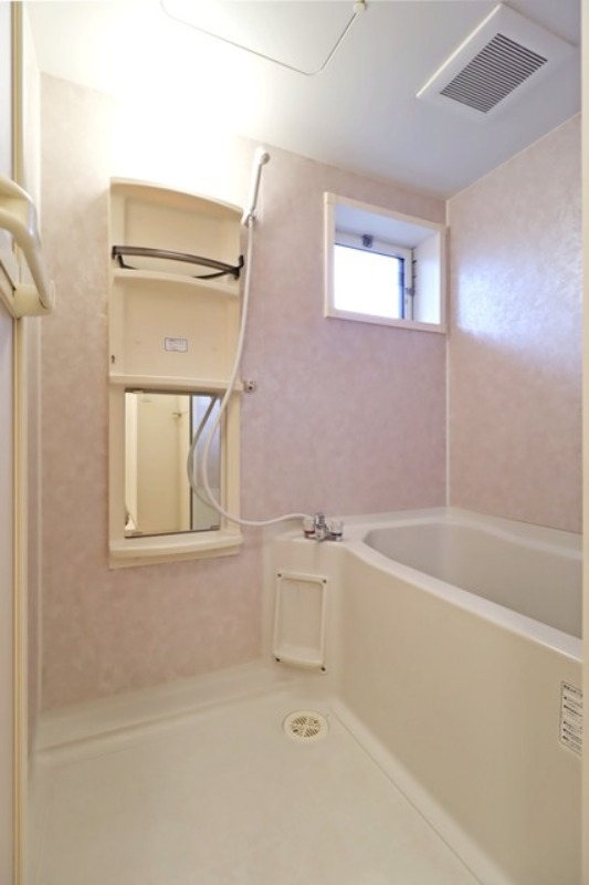 バス・シャワールーム　図面と現状に相違がある場合には現状を優先