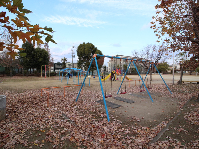 公園　鳥山公園（公園）まで440m