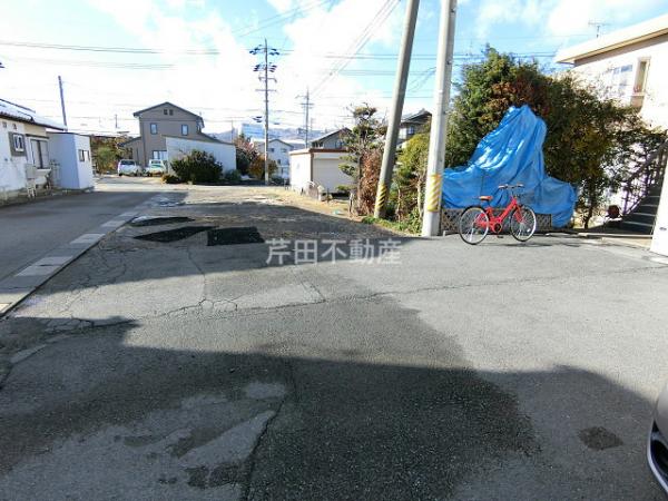 駐車場　平面駐車場