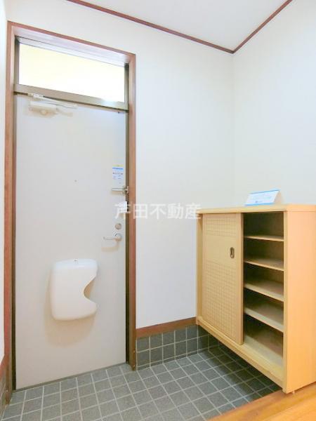 玄関　★シューズボックスつき玄関★