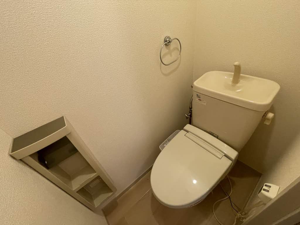 トイレ　トイレ