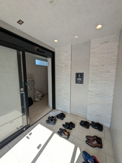 エントランス　竣工検査時の写真です（２０２６．２．１４）