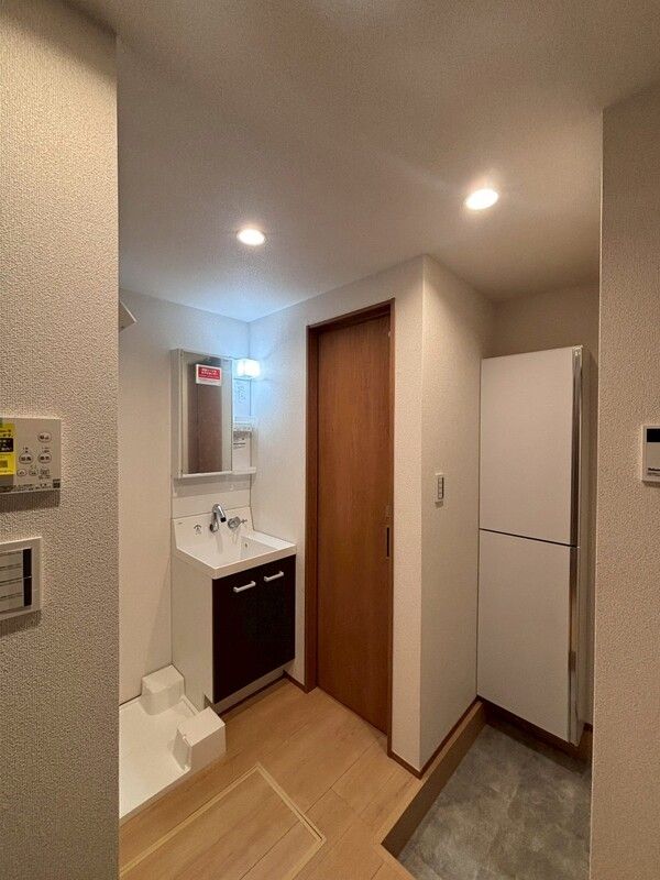 玄関　参考写真