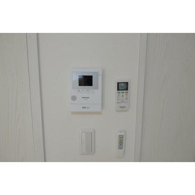 セキュリティ　照明器具も壁のリモコンで操作