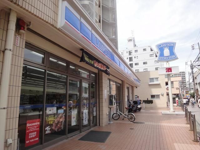 コンビニ　ローソン片瀬海岸店（コンビニ）まで431m